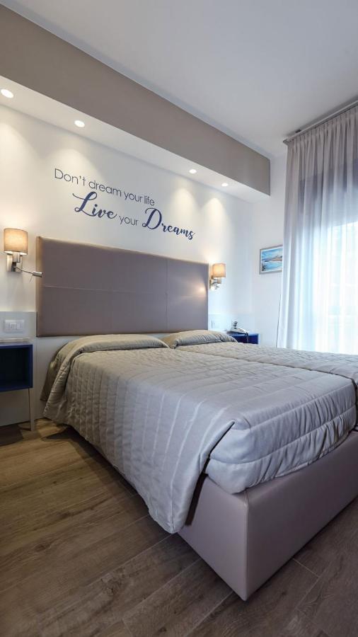 Hotel La Serena Bibione Buitenkant foto